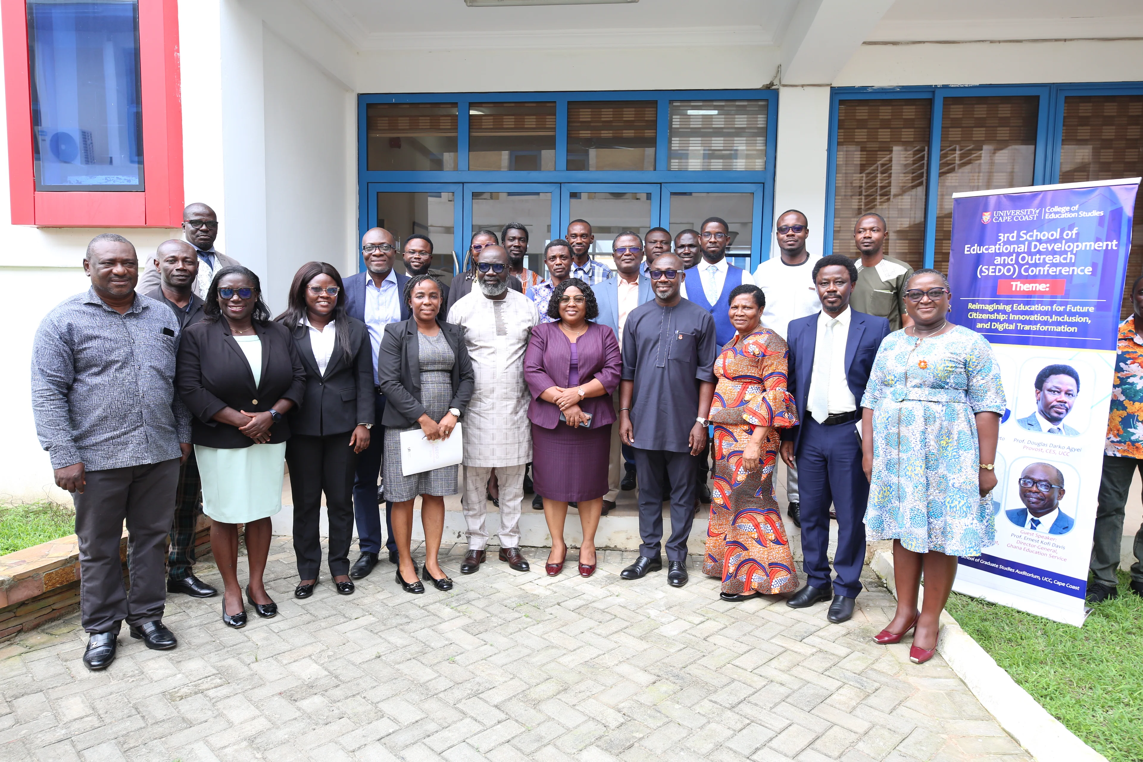 The Vice-Chancellor with the invited guests with some participants